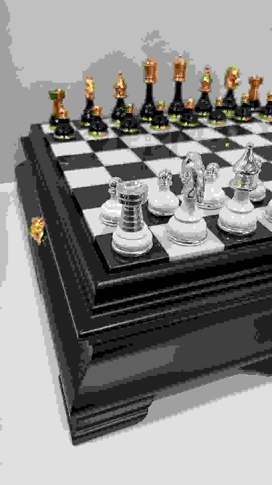 Italfama Chess Set Wood + Marble Board CUPP77N+150GSBN