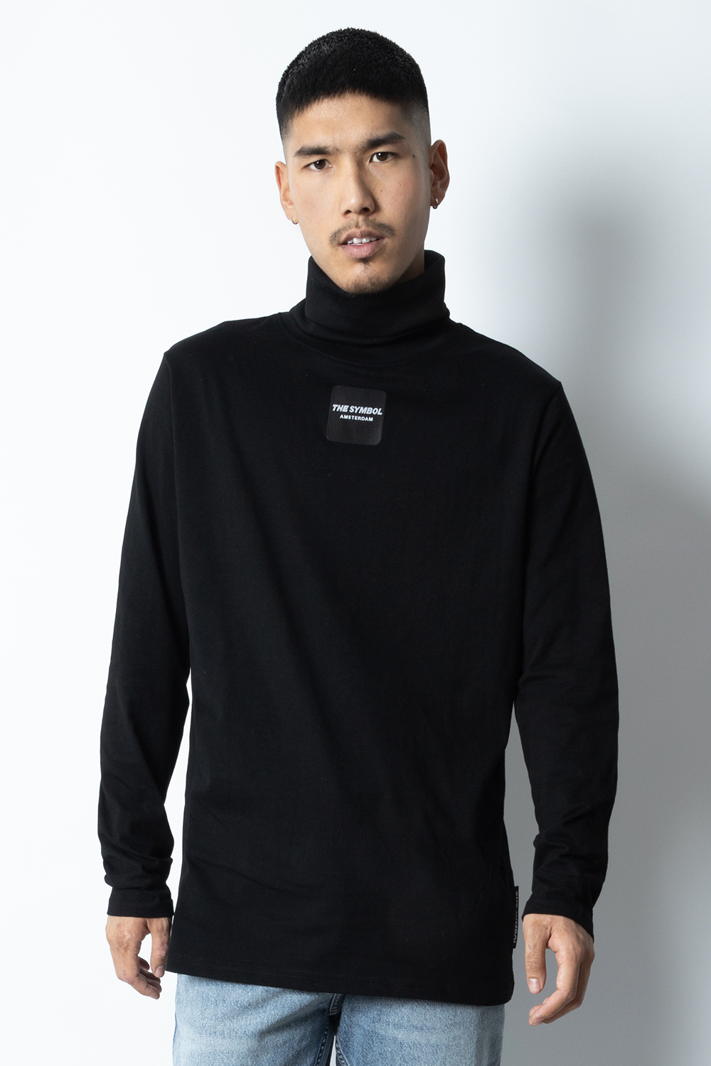 THE SYMBOL Outside Label Logo Turtleneck Black
