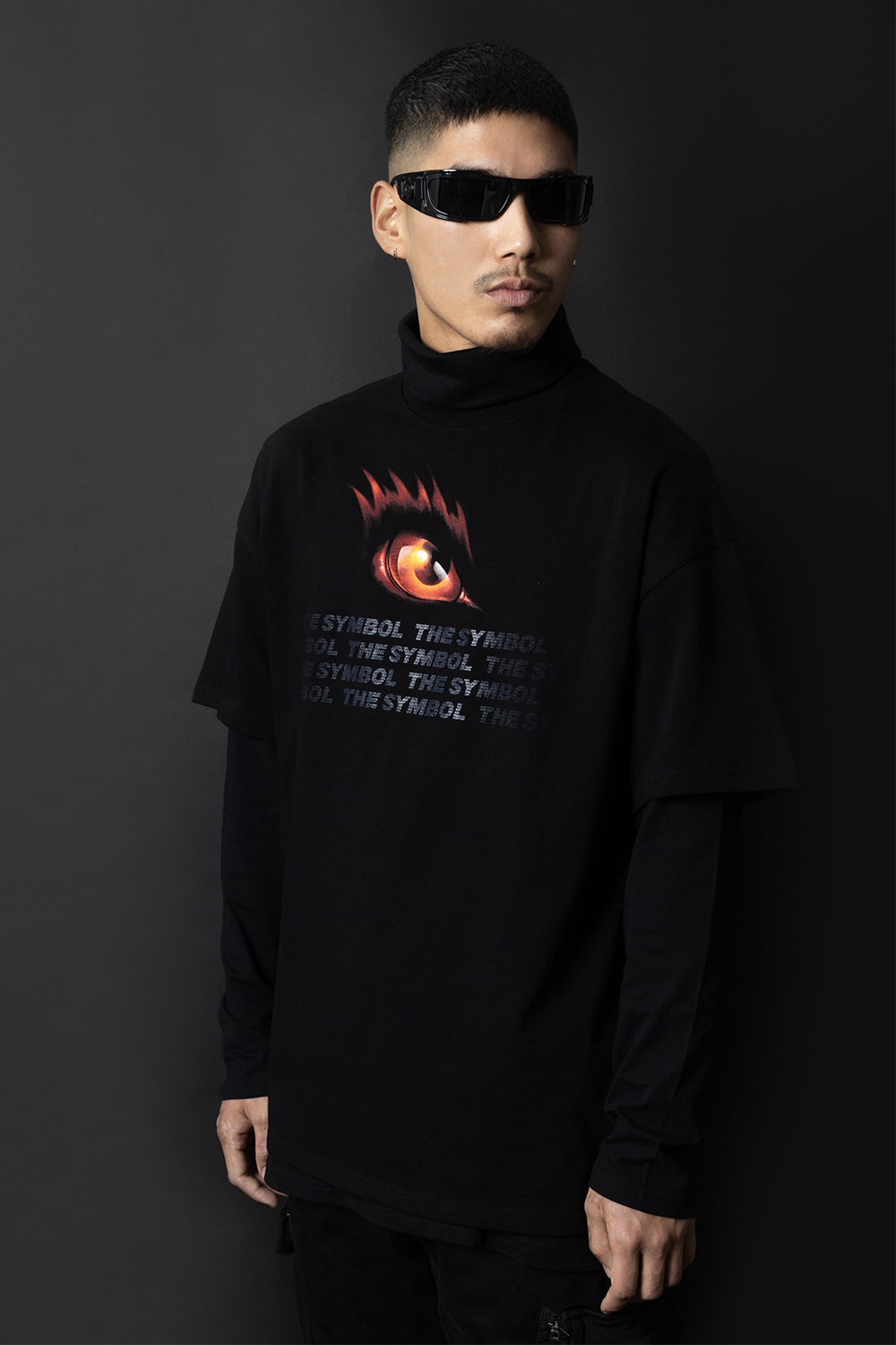 THE SYMBOL Fantasy Eye UV Blacklight Oversized T Shirt Black