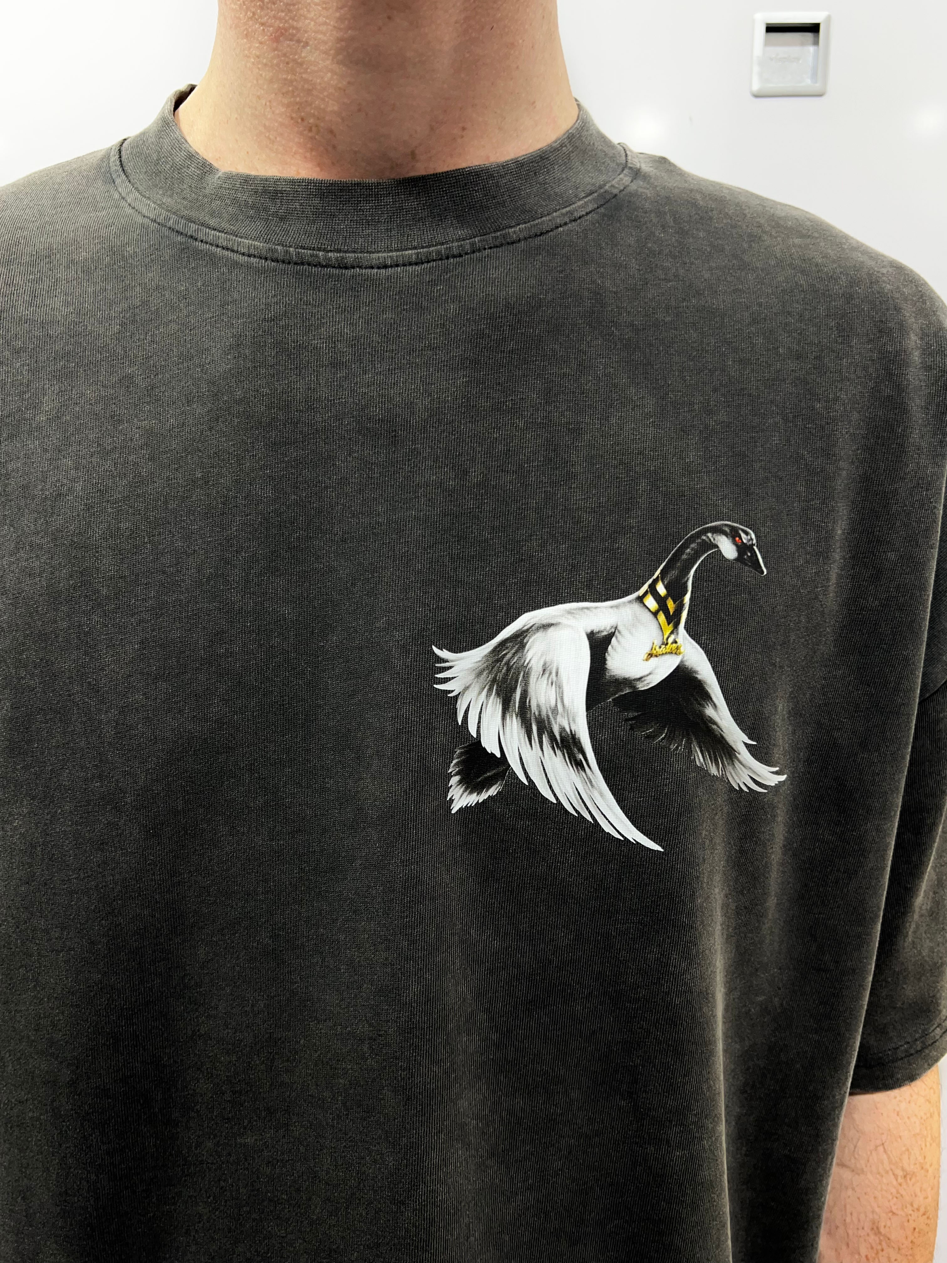 THE SYMBOL Vintage Flagship Oversized T Shirt Vintage Black