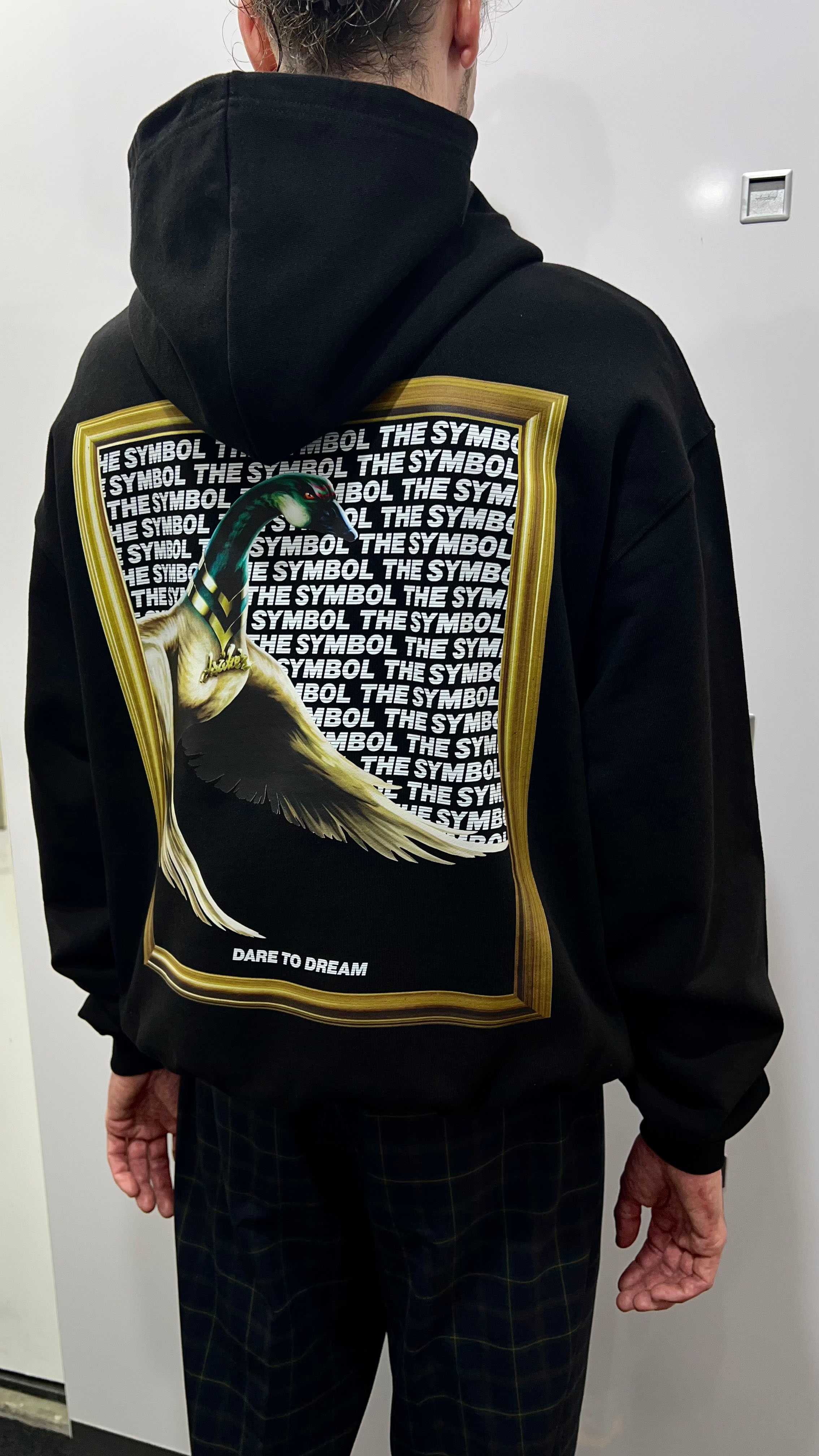 THE SYMBOL Dare To Dream Oversized Hoodie Black