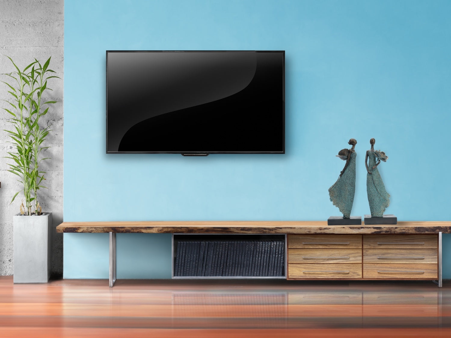 Girl Holding Flower Behind Sculpture 54 cm FLB491