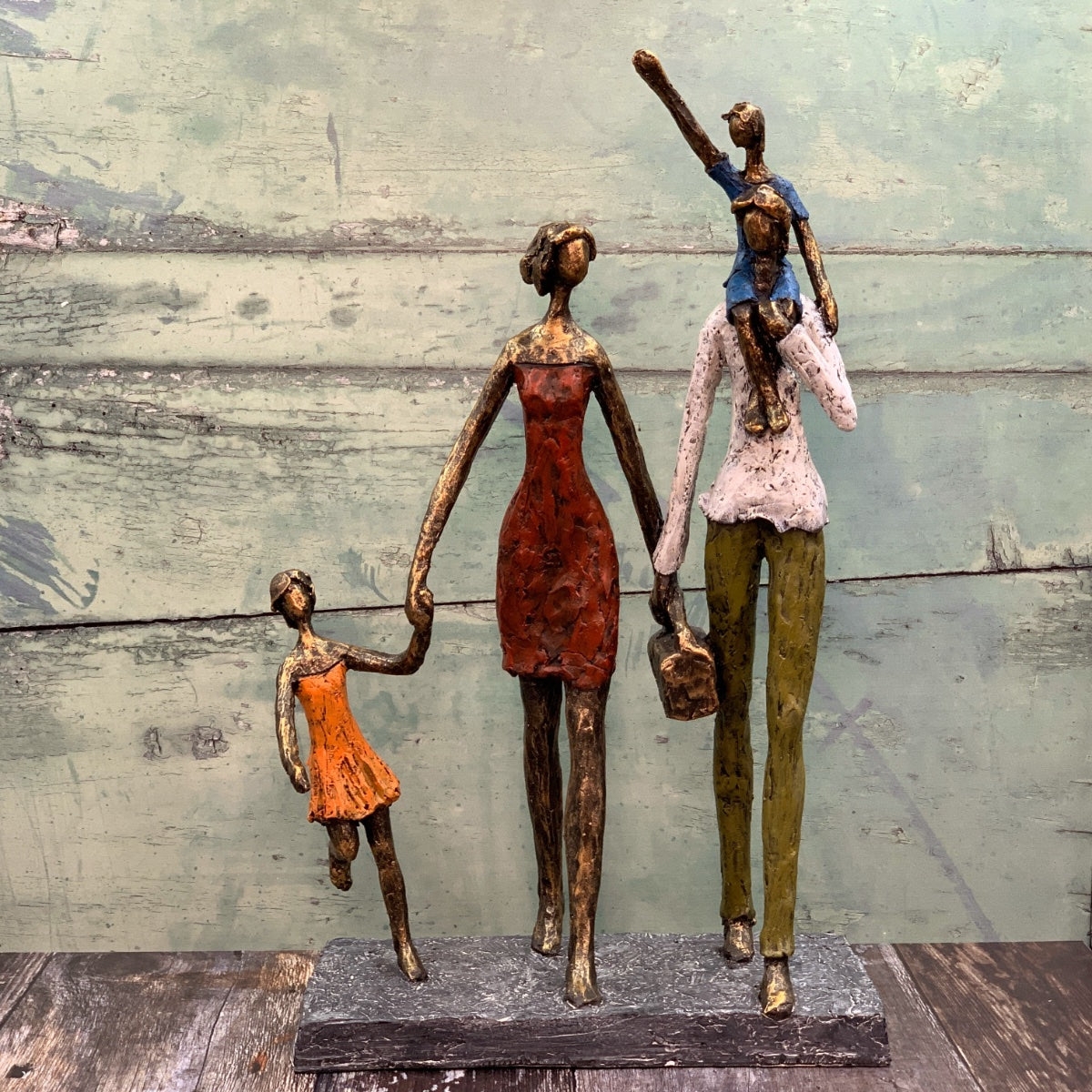 Picnic in the Park Sculpture 39cm PIP412