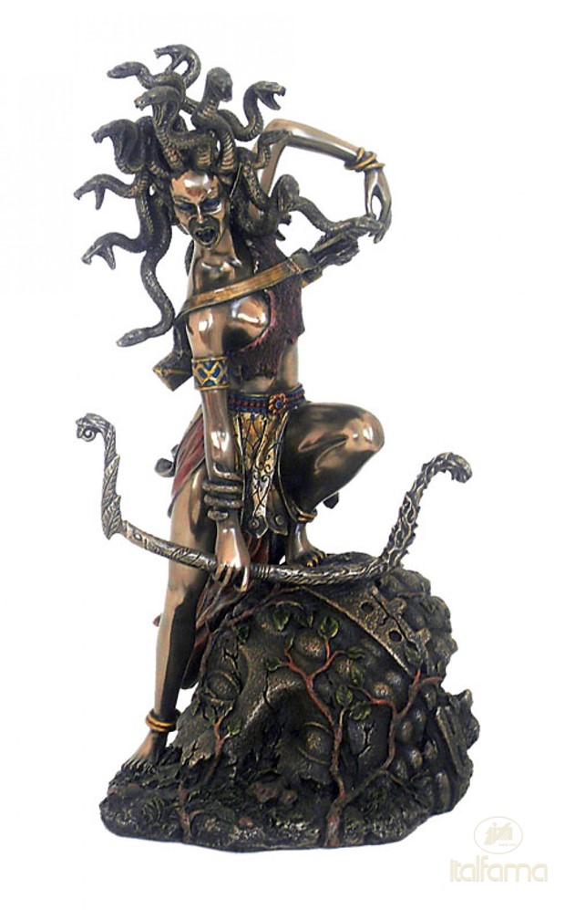 Medusa Fighting Sculpture 27cm SR72333